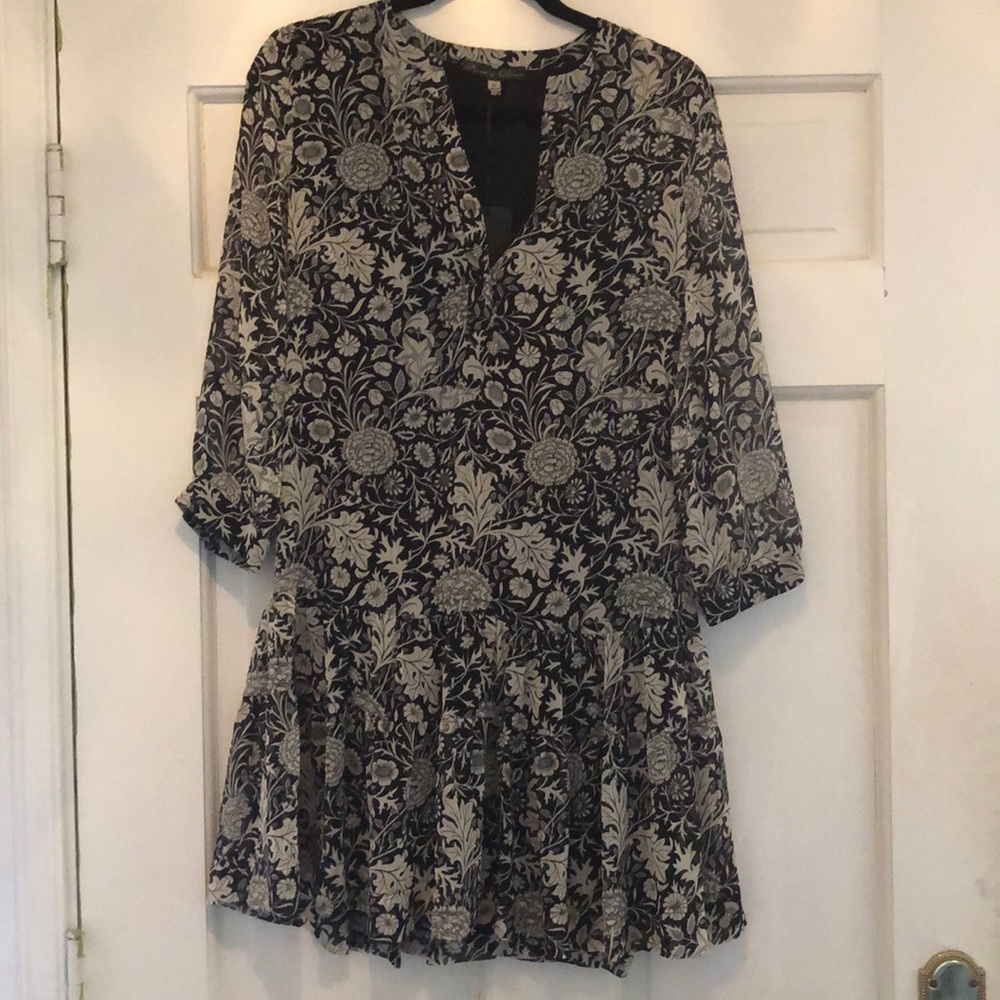 Flirty and fun Rose & Olive dress!